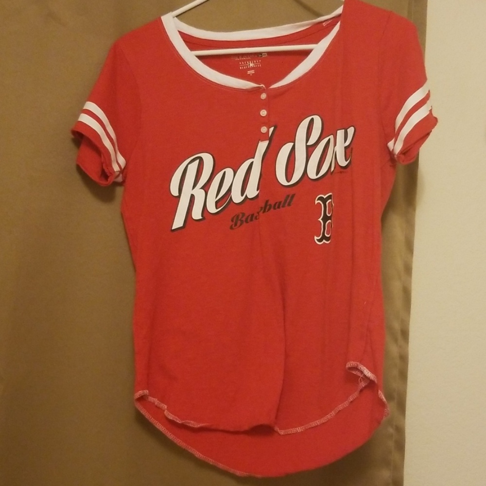 Womens red Sox tshirt